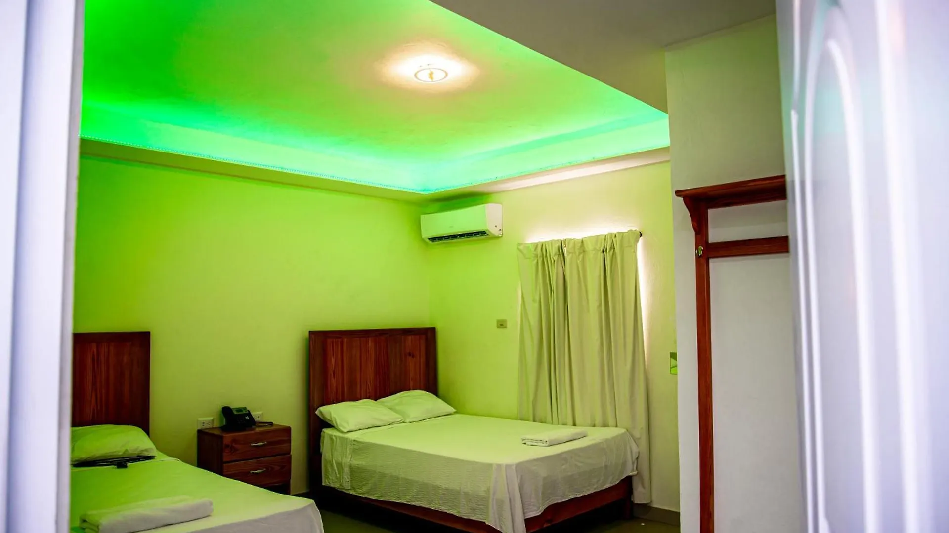 Hotel J&M Punta Cana 0*,  Den Dominikanske Republik